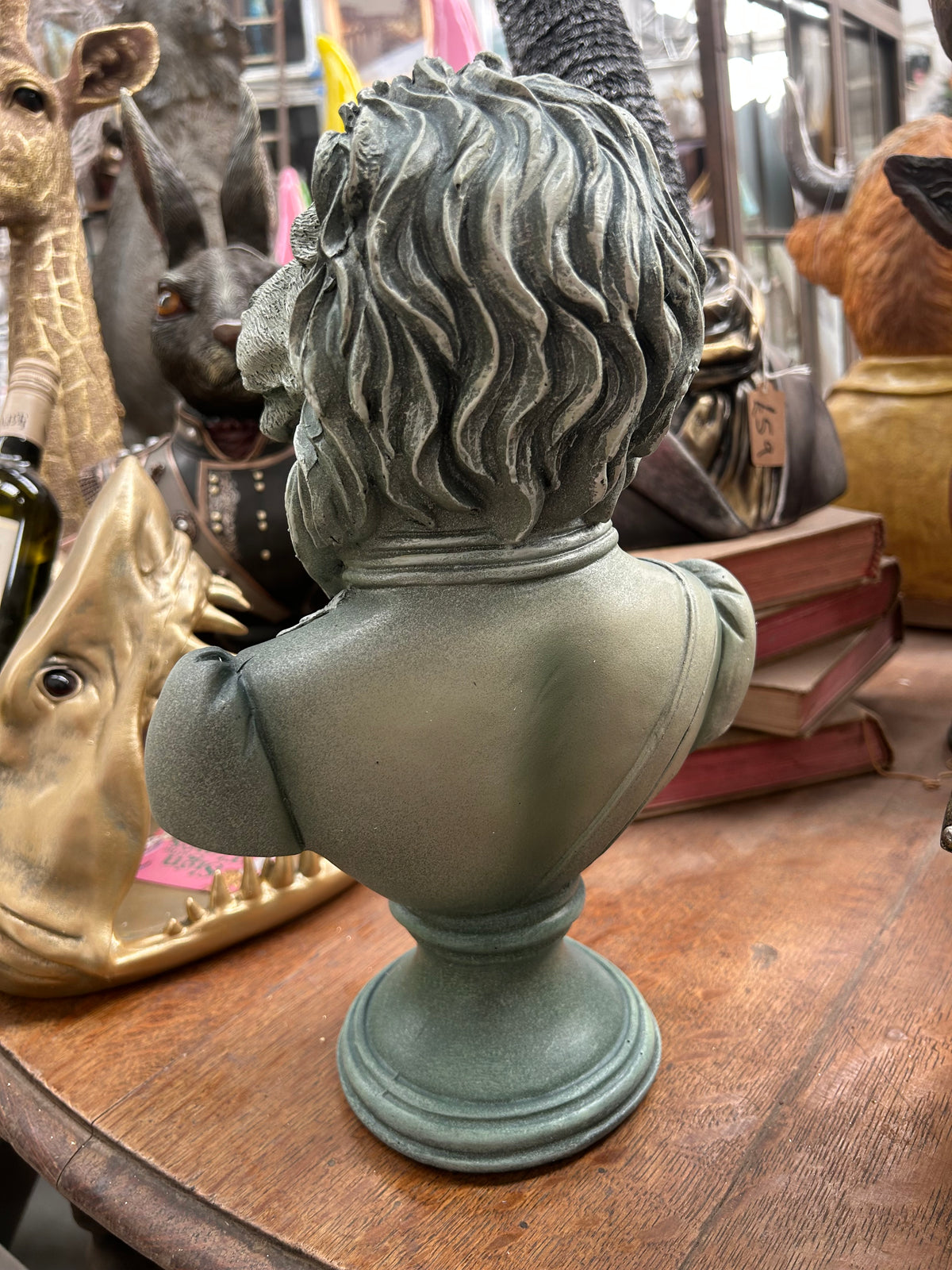 Lion Bust – Resin Animal Sculpture Decorative Ornament | Sign of the times Stoke