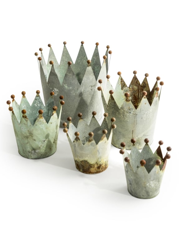 Set of 5 Oxidised-Metal Effect Crown Planters – Regal Garden & Home Décor | Sign of the times Stoke