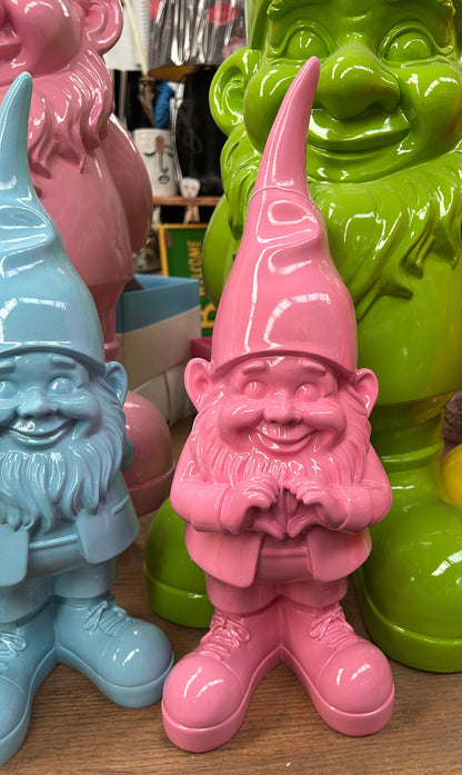 Medium Bright Pink "Heart Hands" Gnome Figure – Whimsical and Loving Decor | Sign of the times Stoke