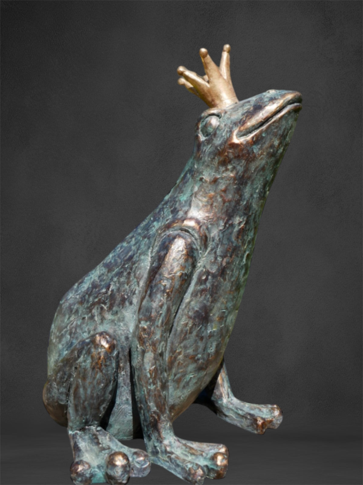 Prince Frog Sculpture - Charming Resin Frog for Indoor or Outdoor Decor | Sign of the times Stoke