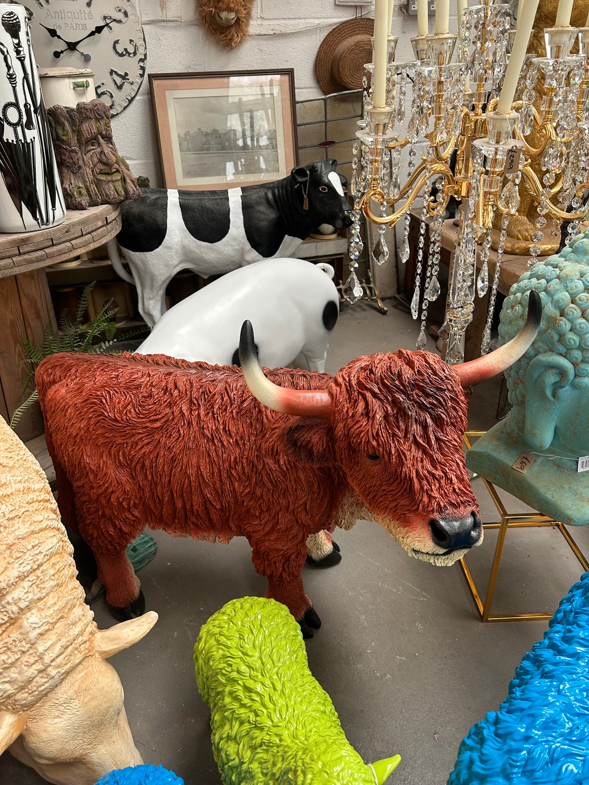 Large Highland Cow – Resin Indoor & Outdoor Animal Sculpture | Sign of the times Stoke