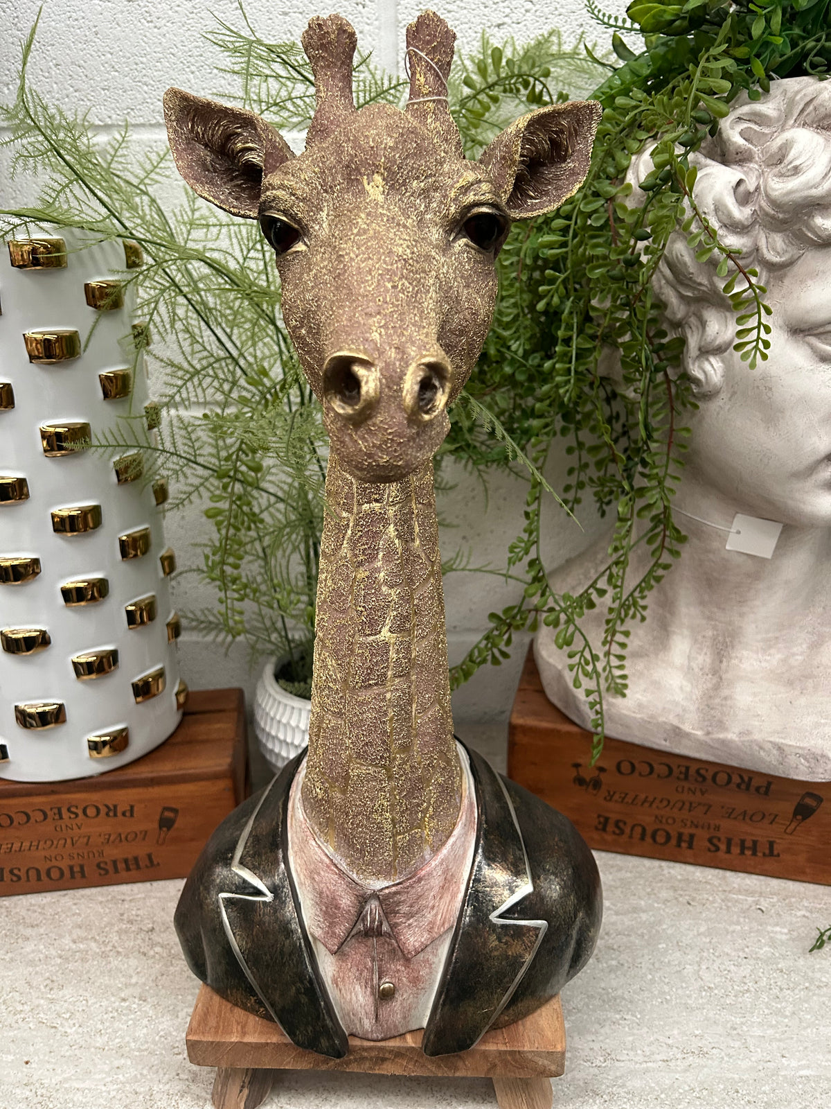 Detailed Resin Giraffe Bust – Elegant Free-Standing Sculpture | Sign of the times Stoke