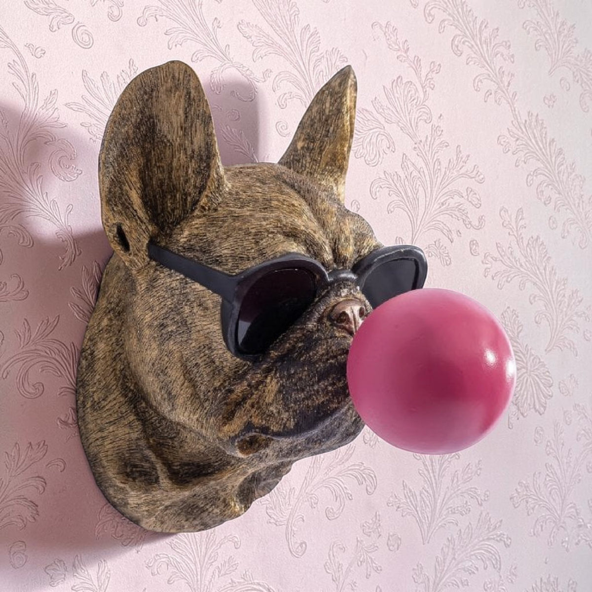Gold Pug Dog Bubblegum Wall Head – Decorative Resin Dog Wall Décor | Sign of the times Stoke