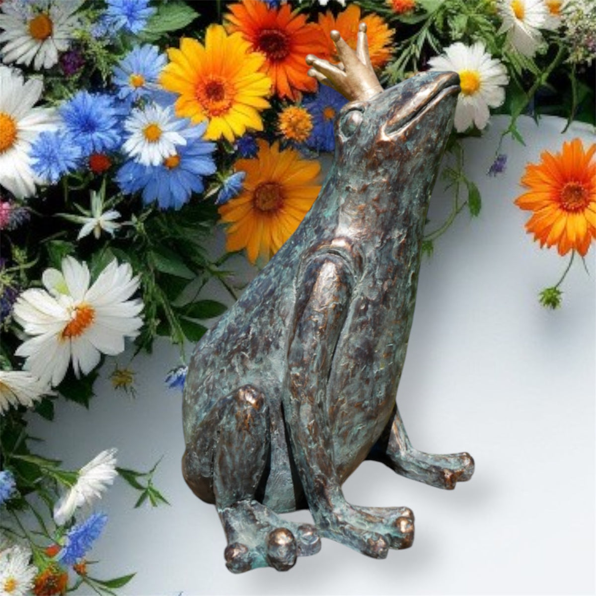 Prince Frog Sculpture - Charming Resin Frog for Indoor or Outdoor Decor | Sign of the times Stoke