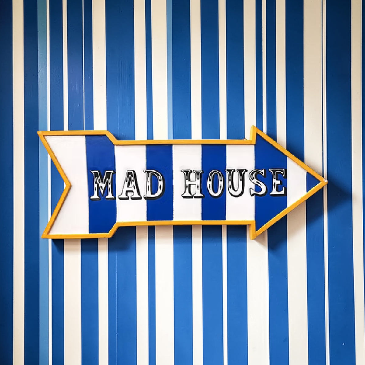 “Mad House” Sign – Hand Painted MDF Wall Décor | Sign of the times Stoke