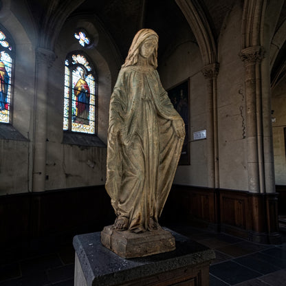 Large Antiqued Stone Effect Madonna Figure – Elegant Religious Sculpture | Sign of the times Stoke