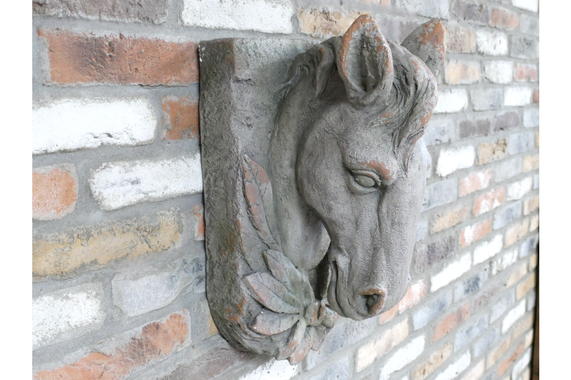 Wall-Mounted Stone-Look Horse Head - Elegant Horse Sculpture for Home Décor | Sign of the times Stoke