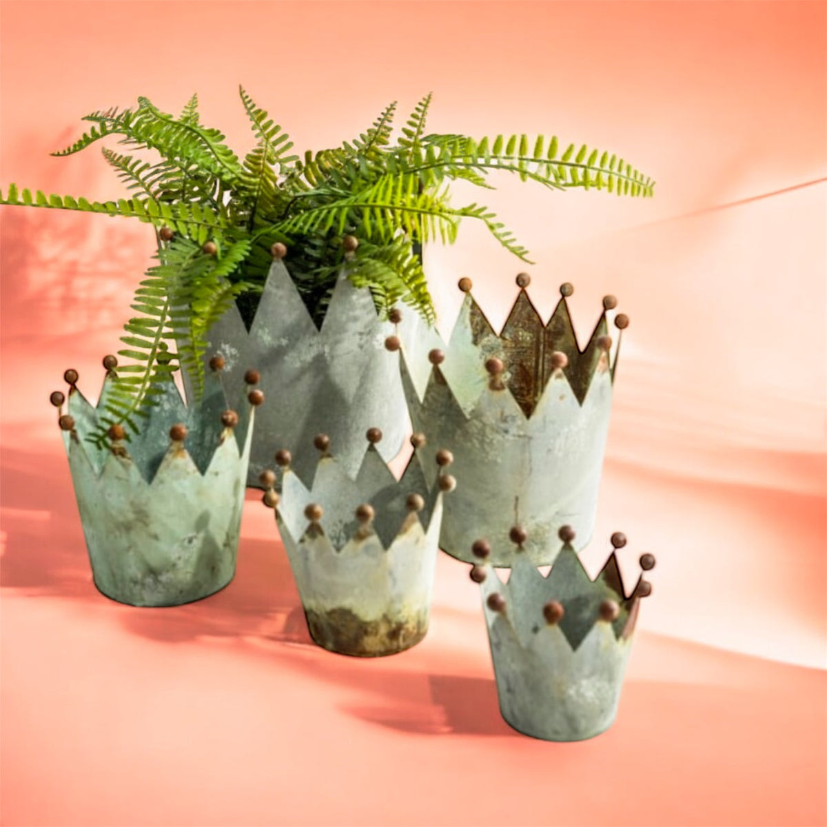 Set of 5 Oxidised-Metal Effect Crown Planters – Regal Garden & Home Décor | Sign of the times Stoke
