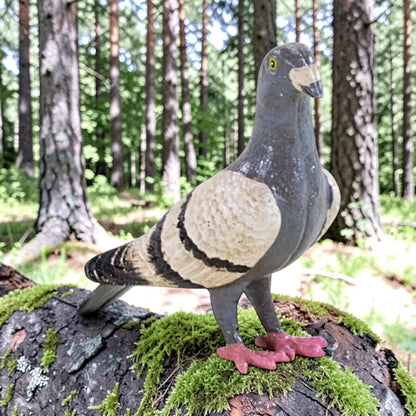 Classic Cast Iron Pigeon Ornament – Timeless Decorative Piece | Sign of the times Stoke