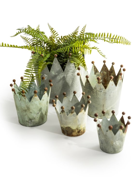 Set of 5 Oxidised-Metal Effect Crown Planters – Regal Garden & Home Décor | Sign of the times Stoke