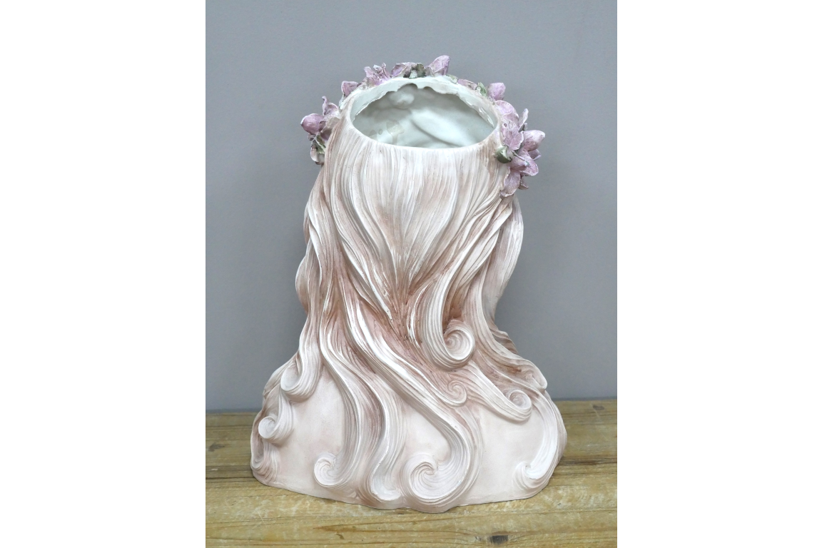 Lady Head Planter – Contemporary Decorative Plant Pot | Sign of the times Stoke