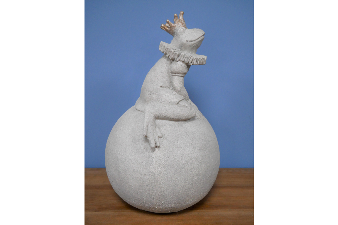 Queen Frog on Ball Sculpture - Resin Frog with Concrete Finish | Sign of the times Stoke